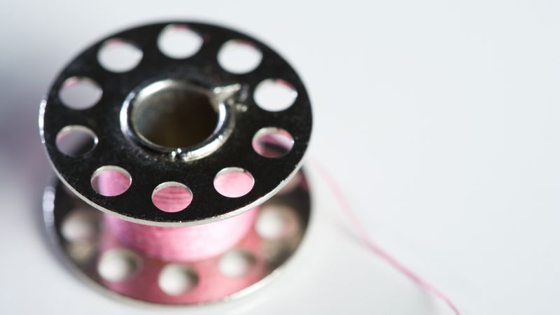 tipos de hilos para máquinas de coser